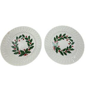 Set Of 2 Christmas Holiday Nouveau Holly Wreath dinner Plates 10" Porcelain READ